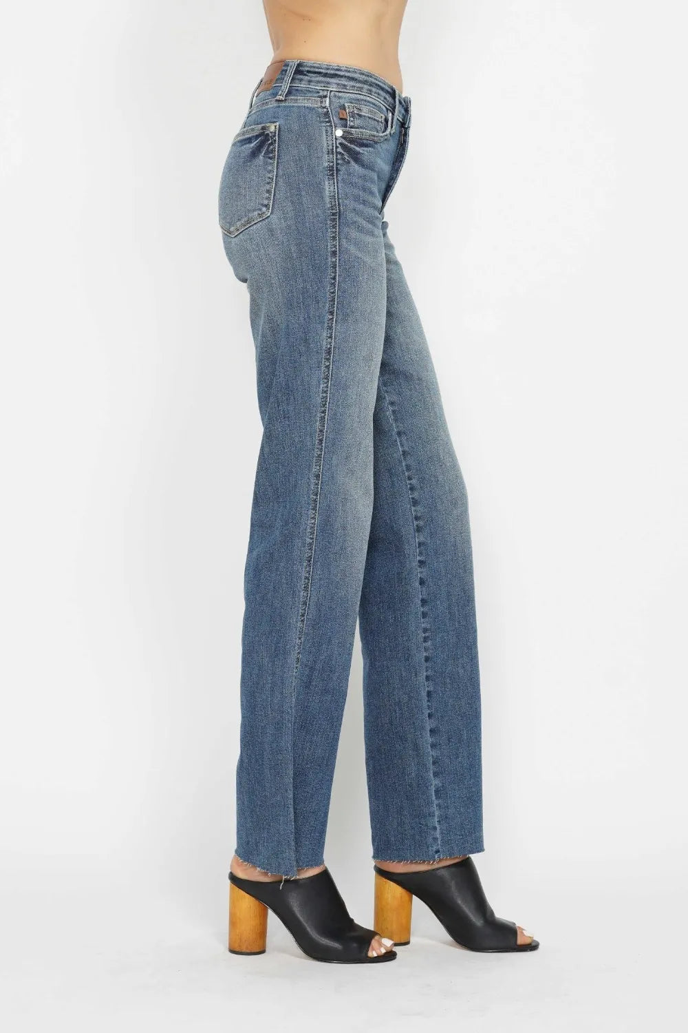 Judy Blue Full Size Tummy Control Straight Jeans Fitggins