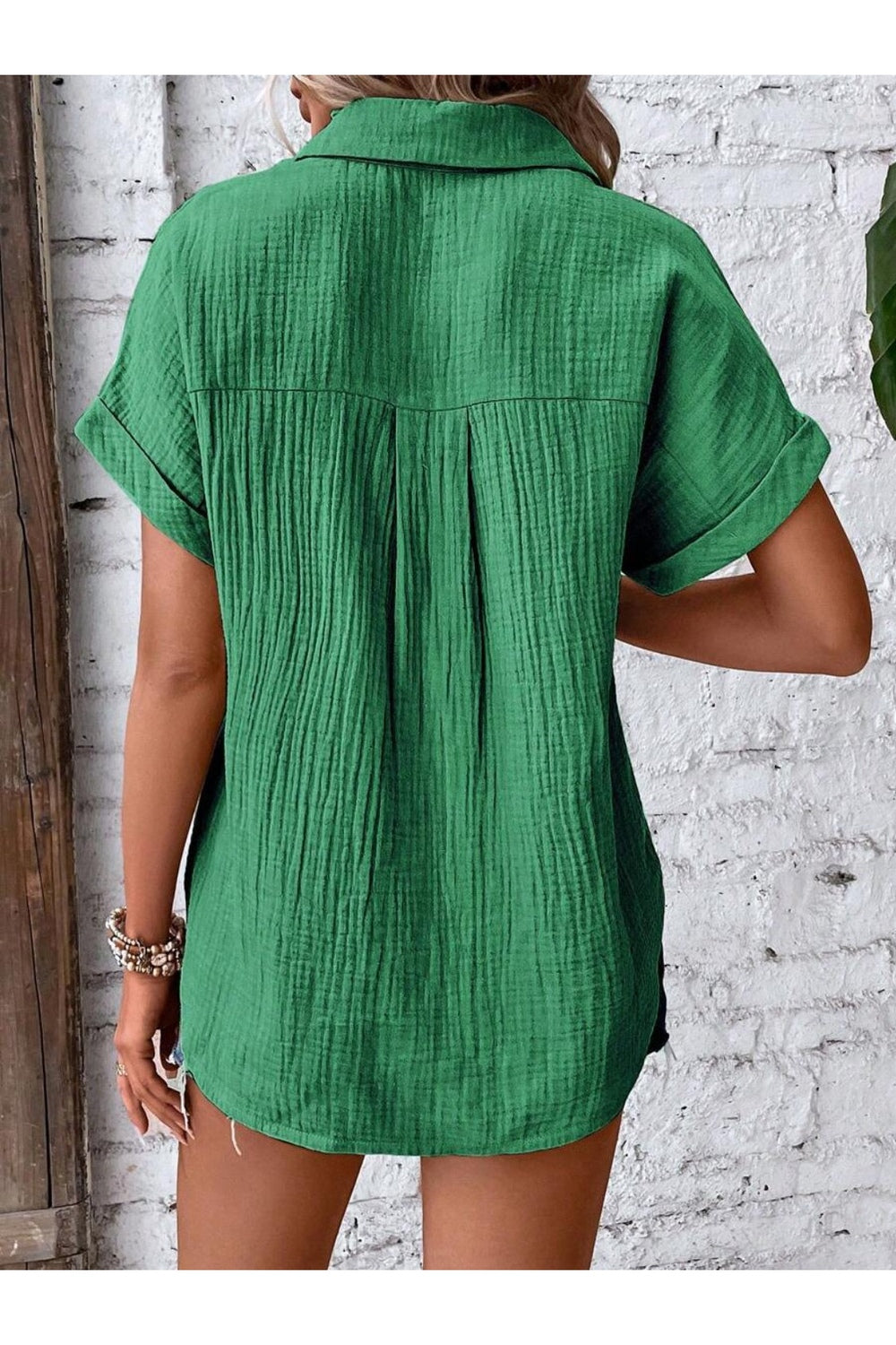 Lovelet Textured Button-Up Short Sleeve Shirt Fitggins