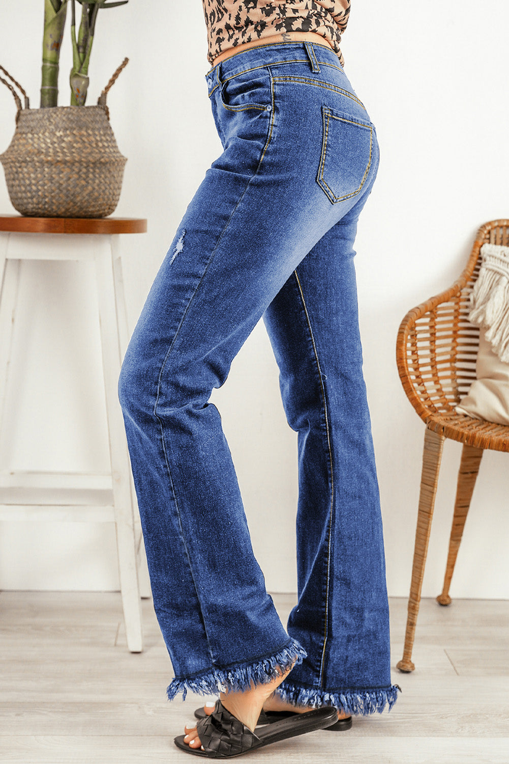 Ripped Frayed Hem Jeans Fitggins