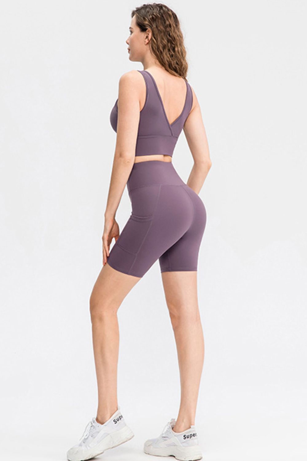 Wide Waistband Sports Shorts with Pockets Fitggins