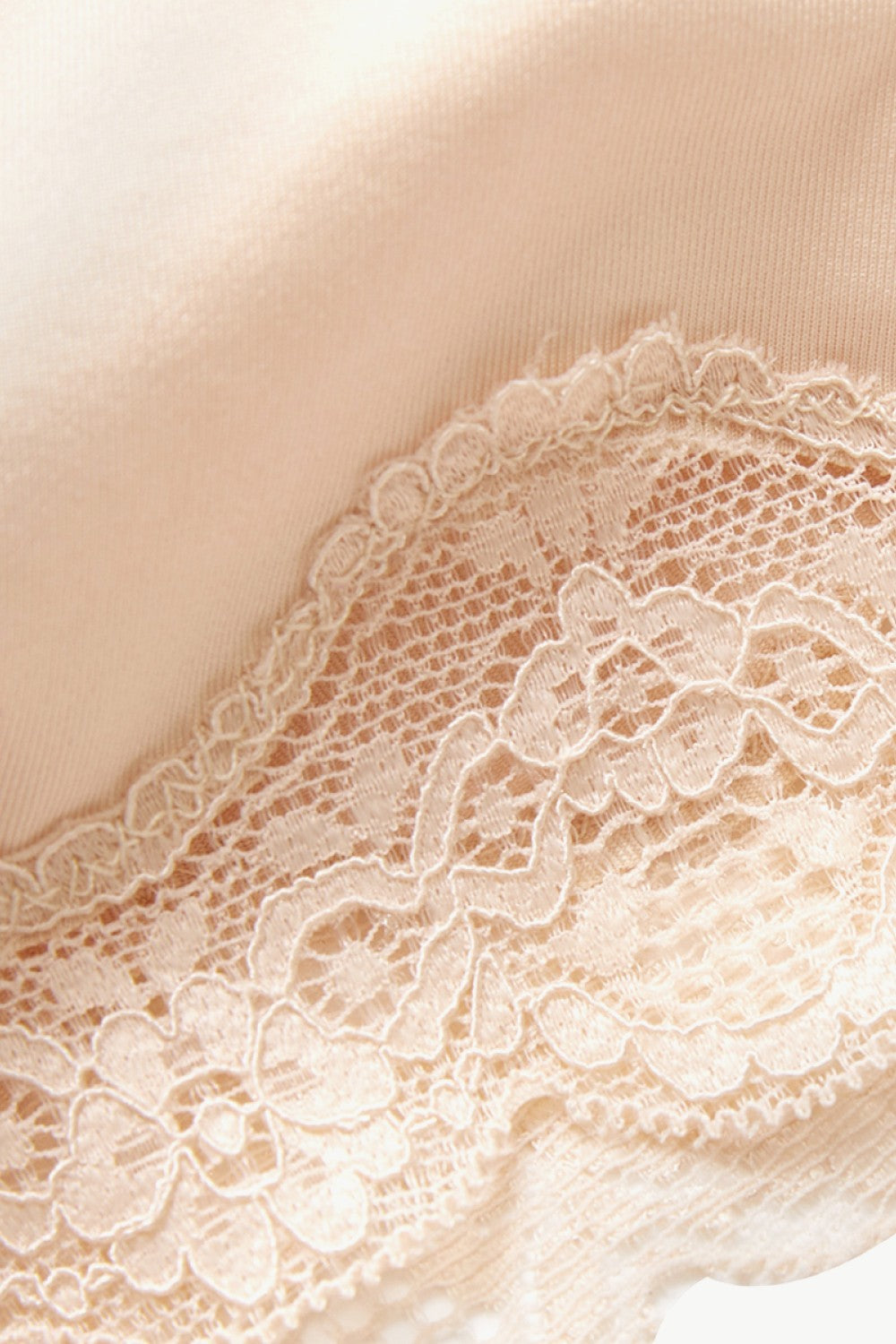 Full Size Lace Trim Shaping Shorts Fitggins