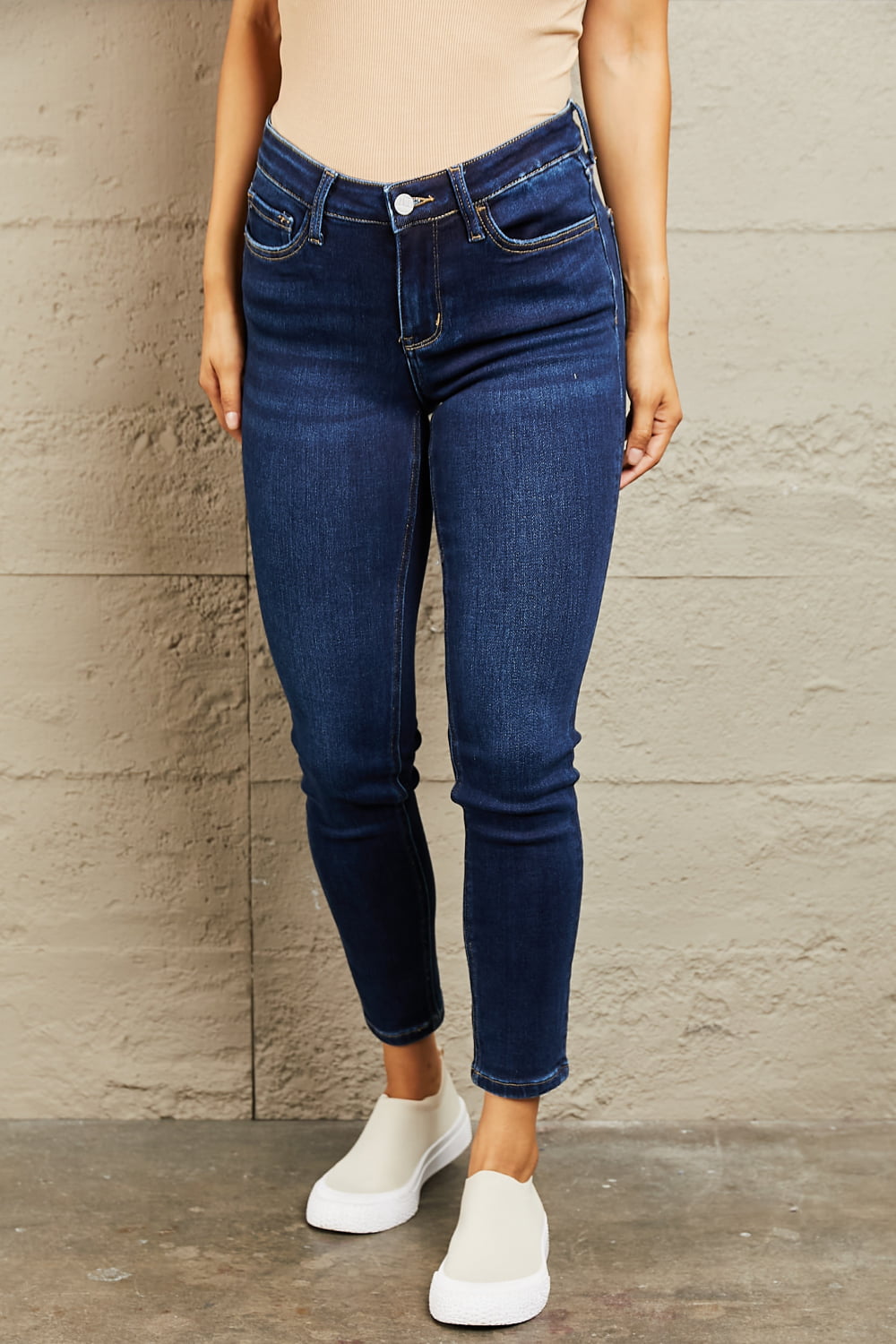 BAYEAS Mid Rise Slim Jeans - Jeans - FITGGINS