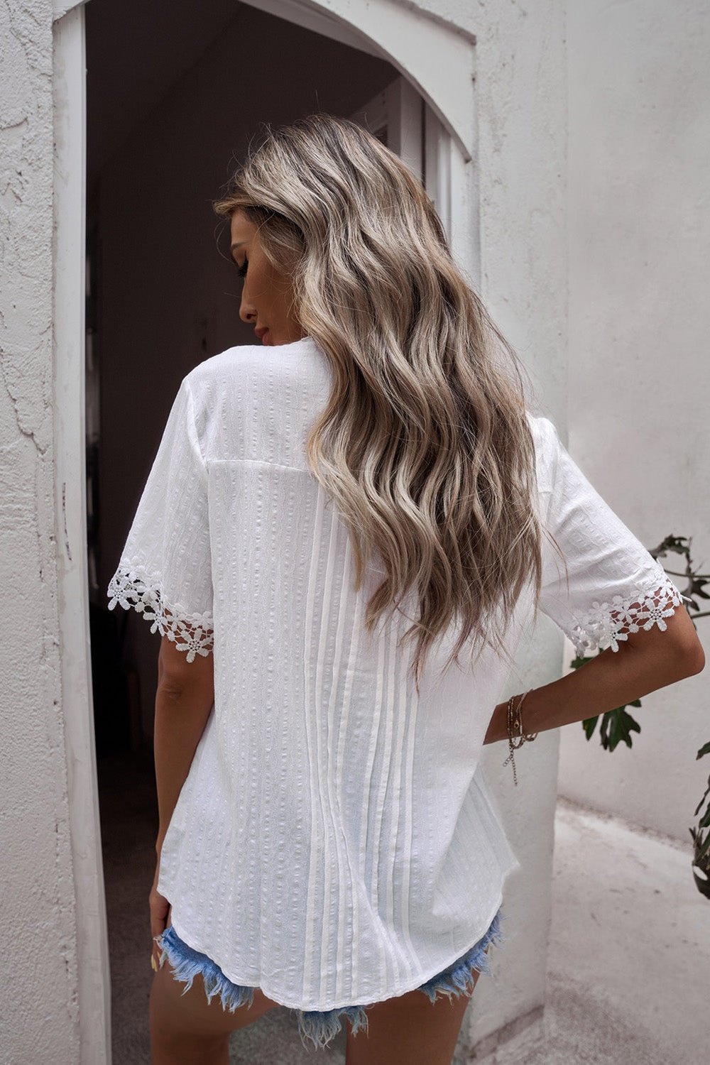 Buttoned Spliced Lace Blouse - Shirts - FITGGINS