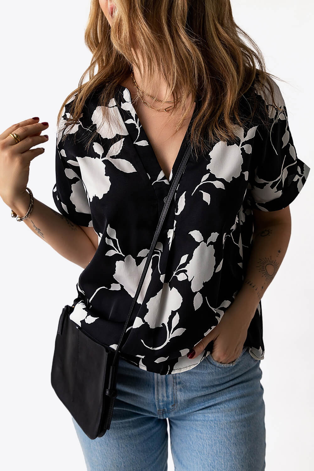 Floral Notched Neck Cuffed Short Sleeve Blouse - Shirts - FITGGINS