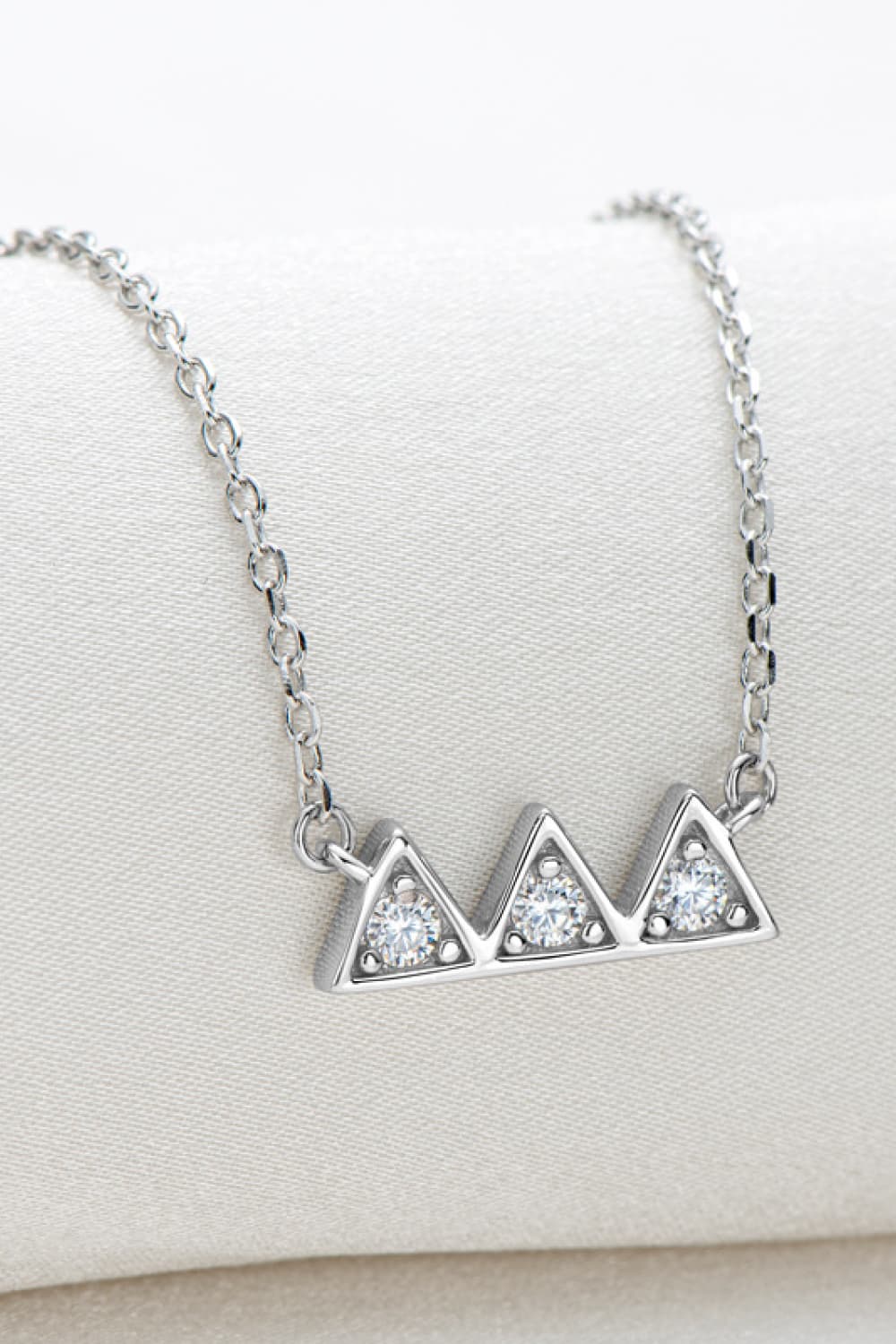 Moissanite Triangle Platinum-Plated Necklace - Necklaces - FITGGINS