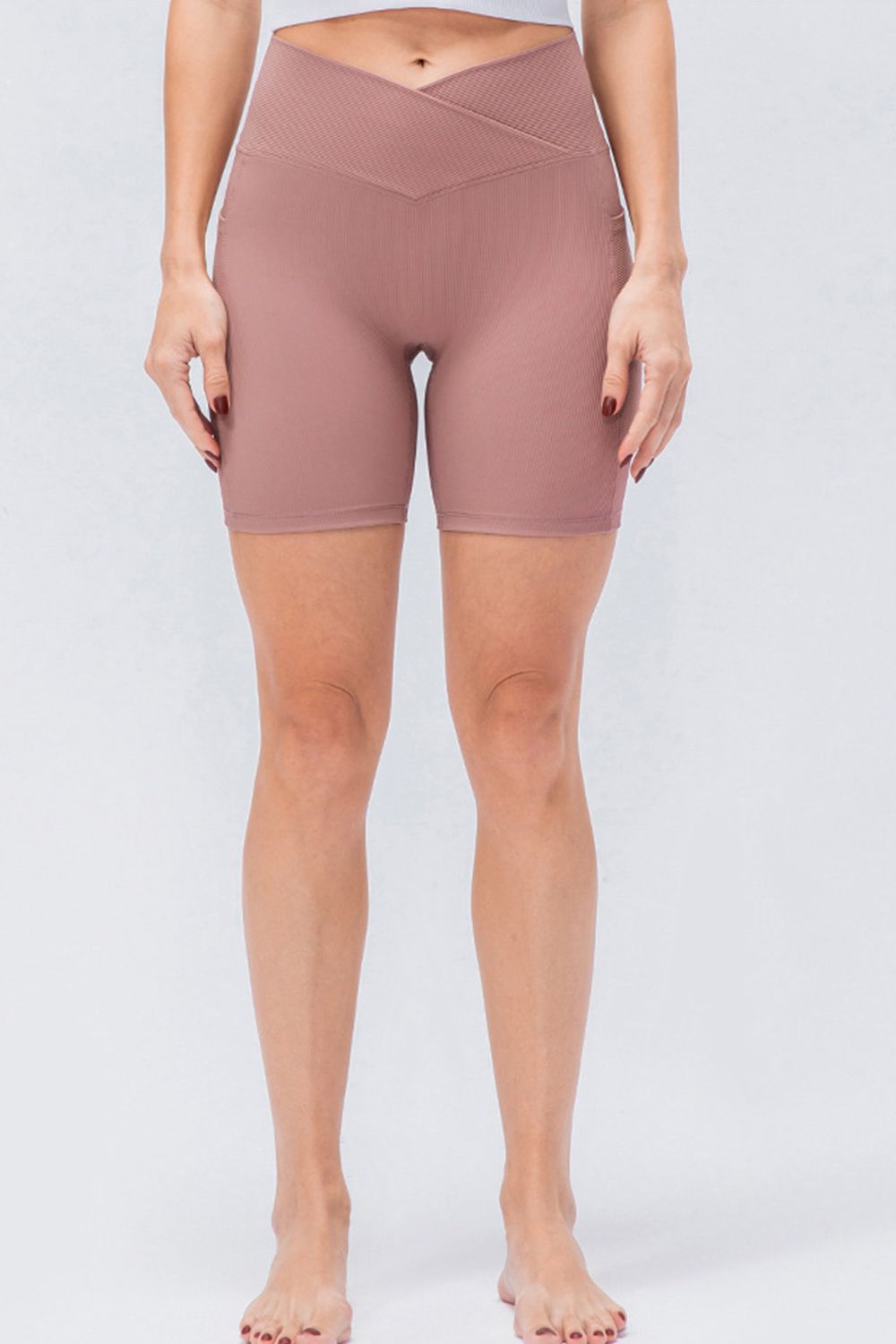 Slim Fit V-Waistband Sports Shorts Fitggins