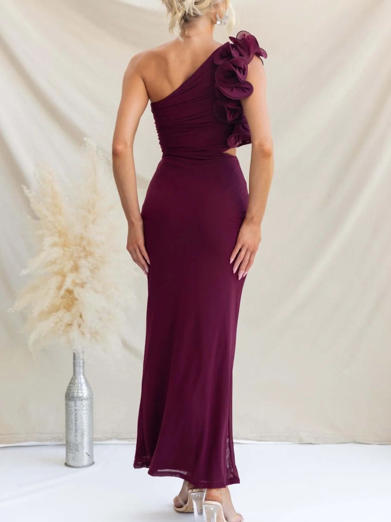 One-Shoulder Floral Trim Sleeveless Maxi Dress Fitggins