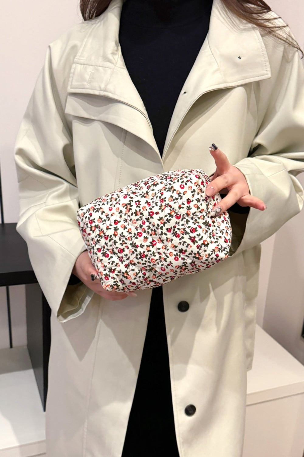 Floral Quilted Clutch with Plaid Lining - Handbag - FITGGINS