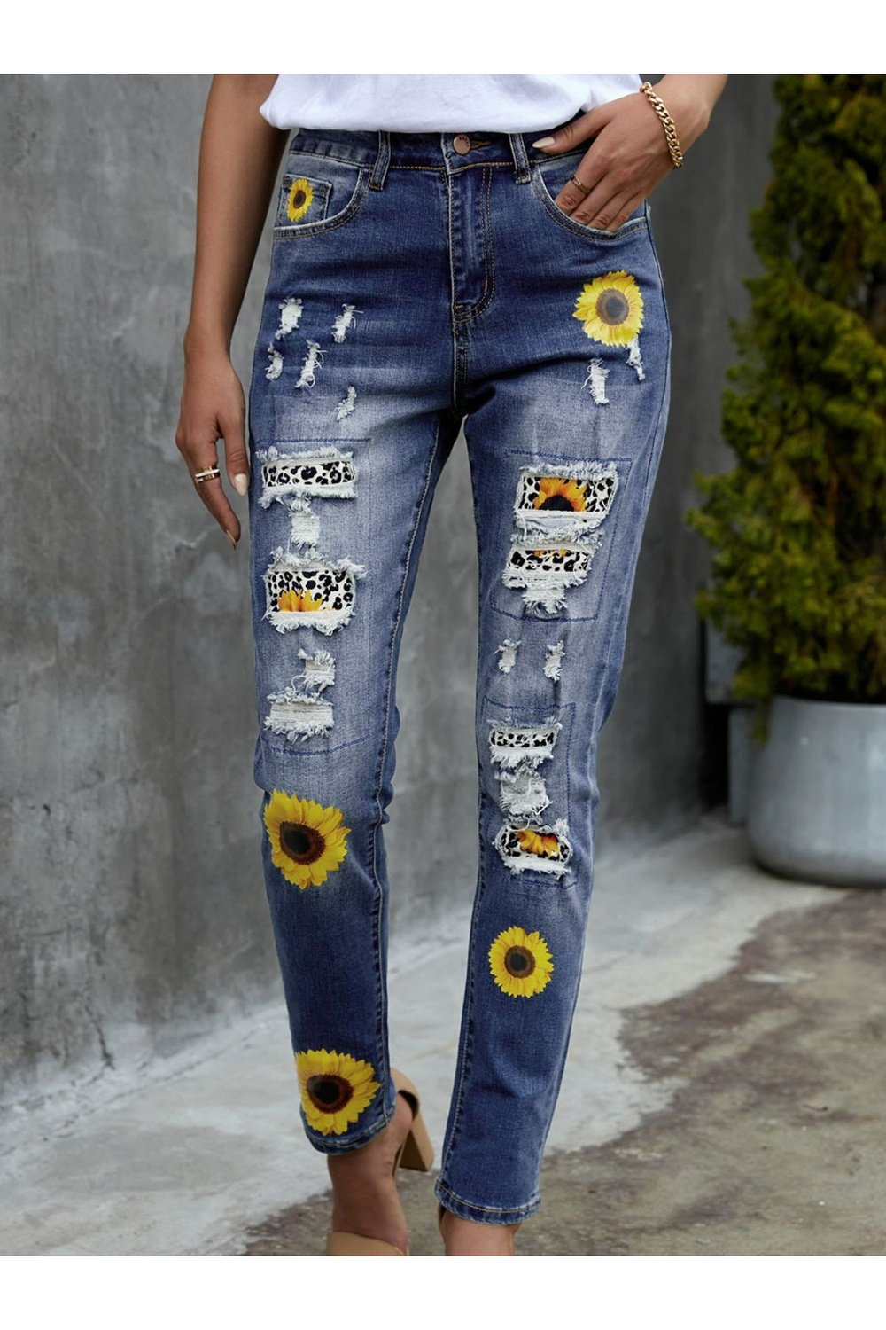 Leopard Patchwork Sunflower Print Distressed High Waist Jeans - Jeans - FITGGINS