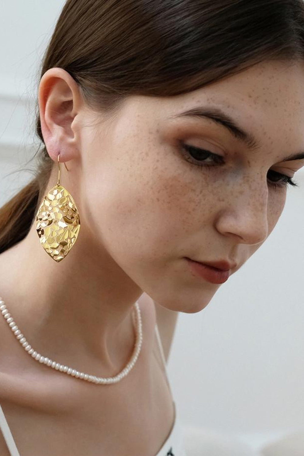 Brass Cutout Leaf Shape Earrings - Earrings - FITGGINS