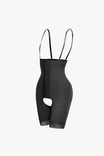 Full-Size Hook-and-Eye Lace-Trim Shaping Bodysuit Fitggins