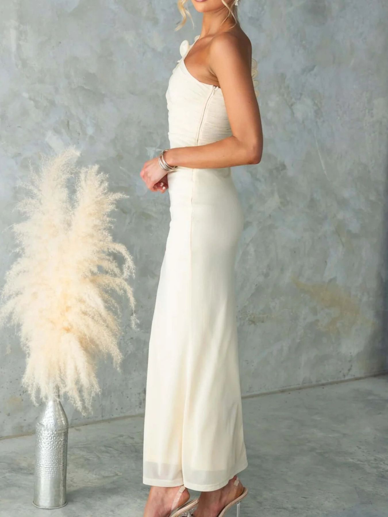 One-Shoulder Floral Trim Sleeveless Maxi Dress Fitggins