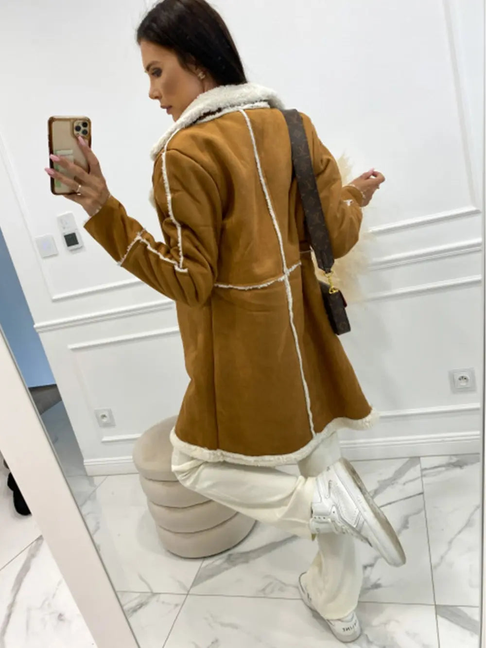 Lapel Collar Exposed Seam Buttoned Coat Fitggins