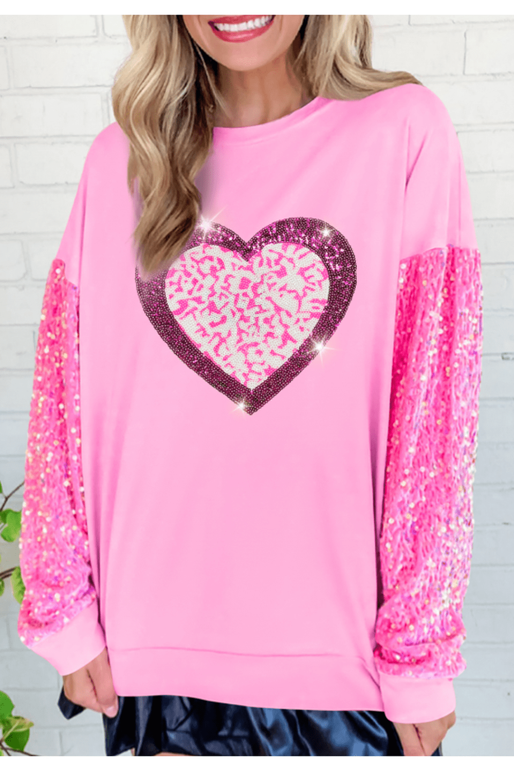 Valentine’s Day Sequin Heart Long Sleeve Sweatshirt - Sweatshirts & Hoodies - FITGGINS