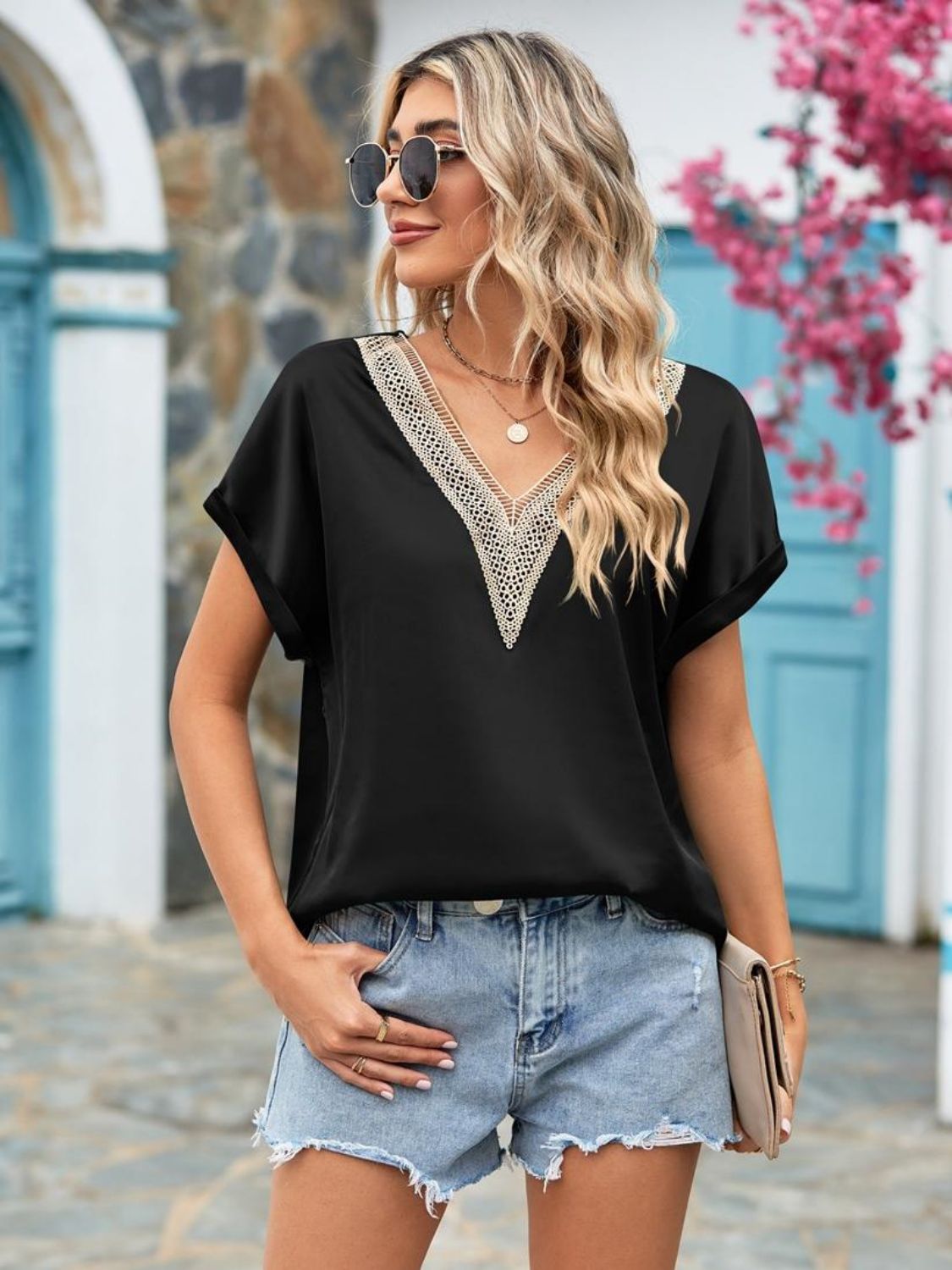 Mandy V-Neck Cuffed Blouse Black Fitggins