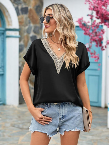 Mandy V-Neck Cuffed Blouse Black Fitggins