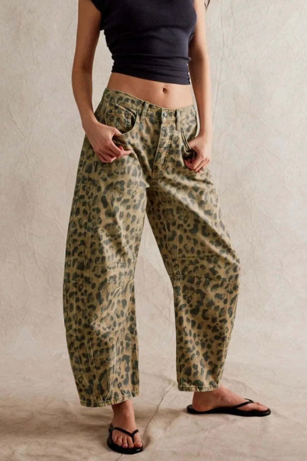 Wide Leg Jeans with Pockets Leopard Fitggins