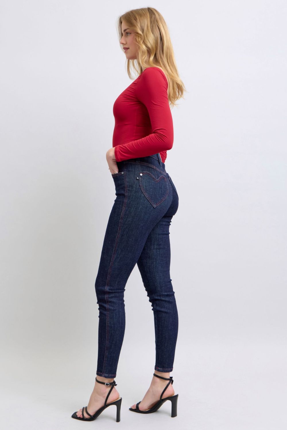 Judy Blue Full Size Heart Shaped Back Pockets Skinny Jeans - Jeans - FITGGINS