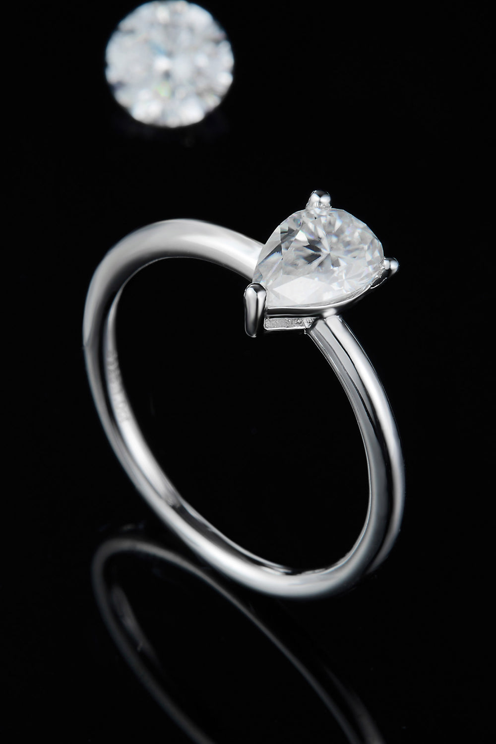 1 Carat Moissanite 925 Sterling Silver Solitaire Ring - Rings - FITGGINS