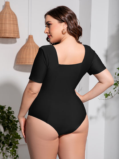 Plus Size Scoop Neck Short Sleeve One-Piece Swimsuit Fitggins