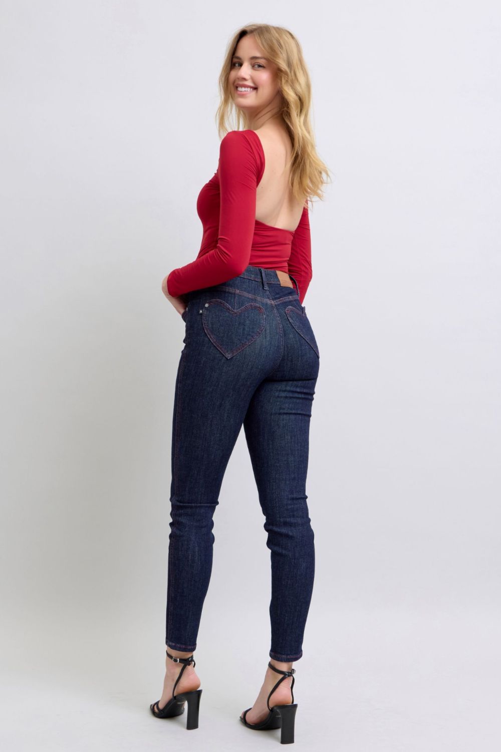 Judy Blue Full Size Heart Shaped Back Pockets Skinny Jeans - Jeans - FITGGINS