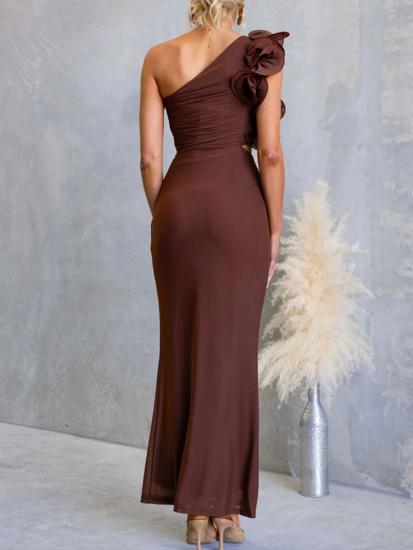 One-Shoulder Floral Trim Sleeveless Maxi Dress Fitggins