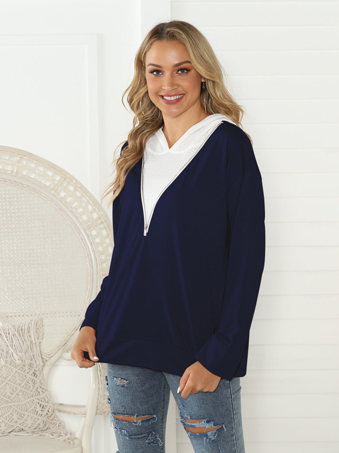 Shiny Contrast Zip Detail Hoodie Fitggins