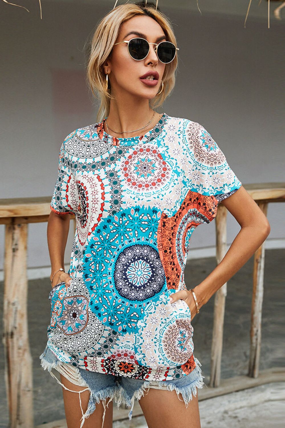 Shiny Printed Round Neck Short Sleeve Tee Fitggins