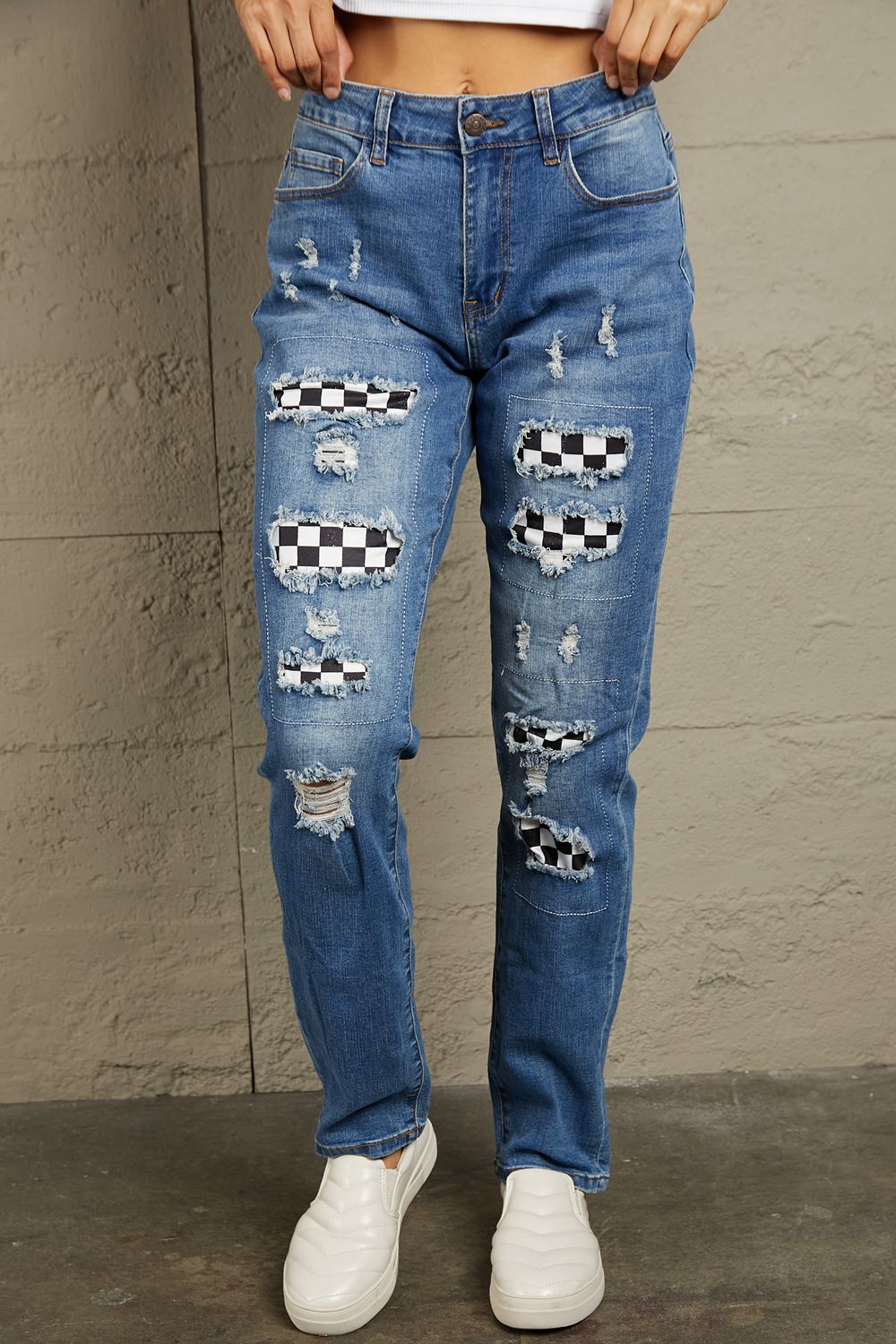 Baeful Checkered Patchwork Mid Waist Distressed Jeans - Jeans - FITGGINS