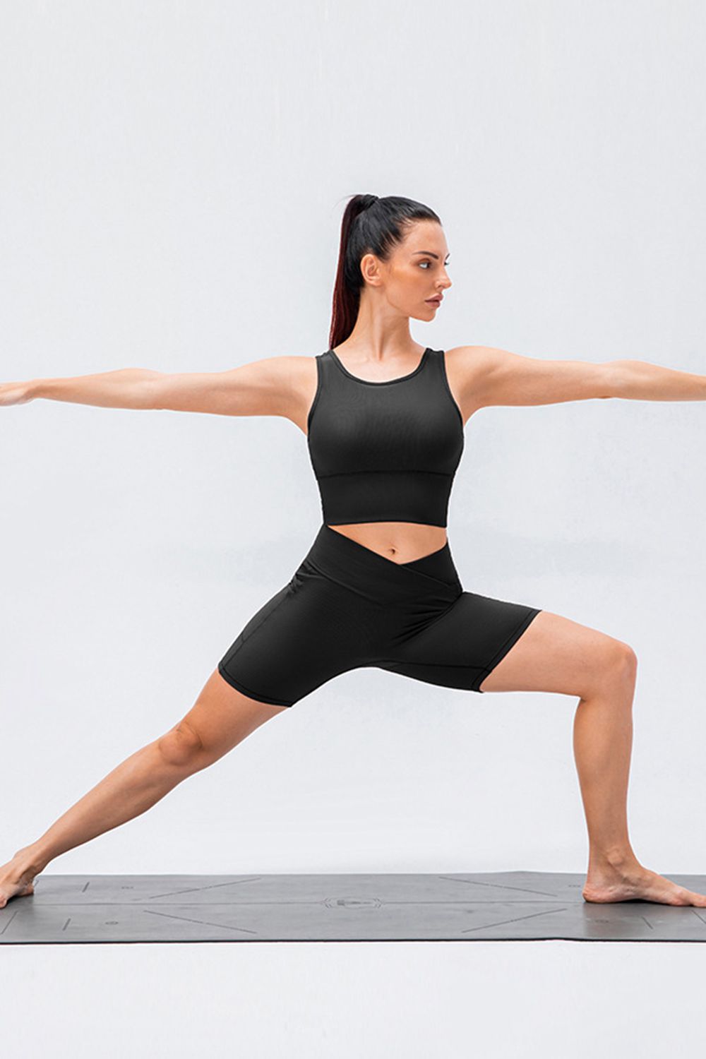 Slim Fit V-Waistband Sports Shorts Fitggins