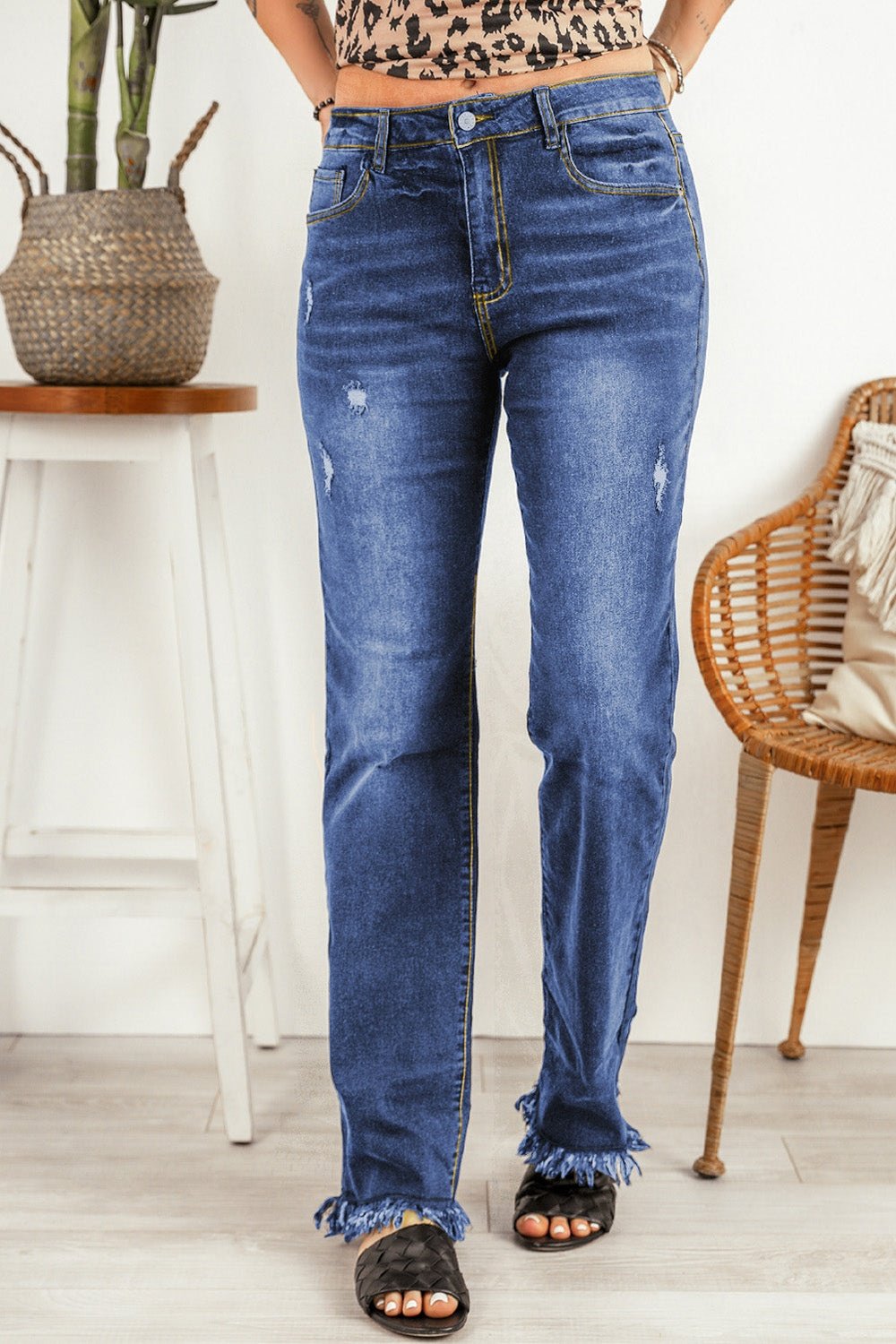 Ripped Frayed Hem Jeans - Jeans - FITGGINS