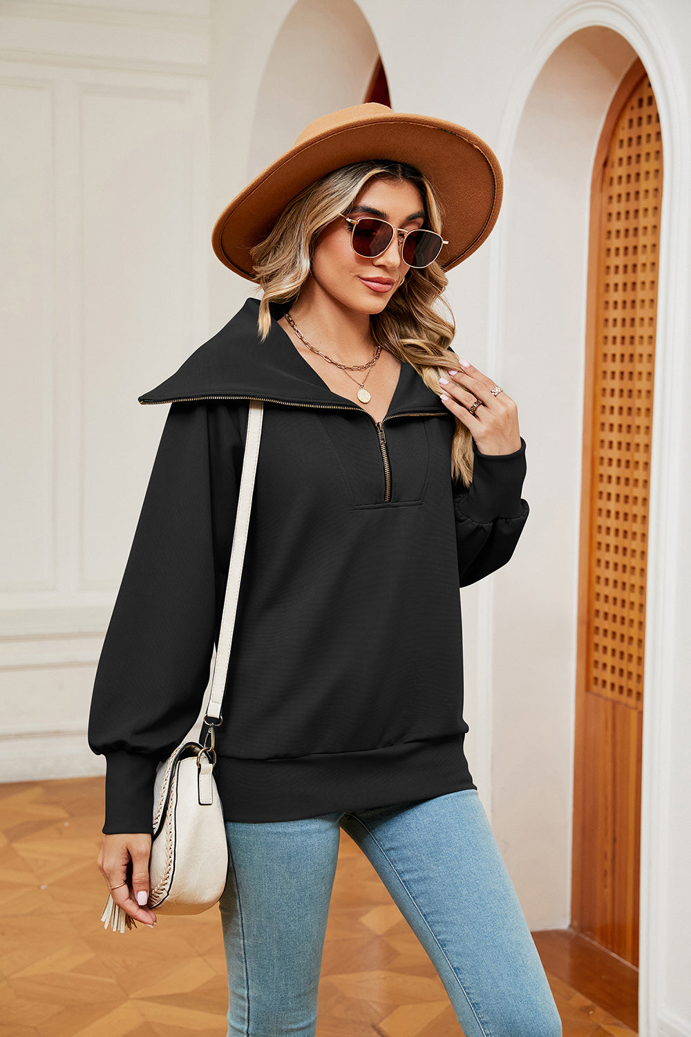 Half-Zip Collared Sweatshirt Fitggins