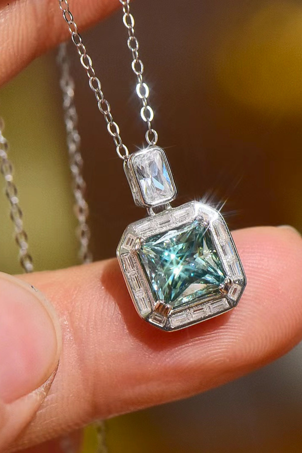 2 Carat Moissanite Square Pendant Necklace - Necklaces - FITGGINS