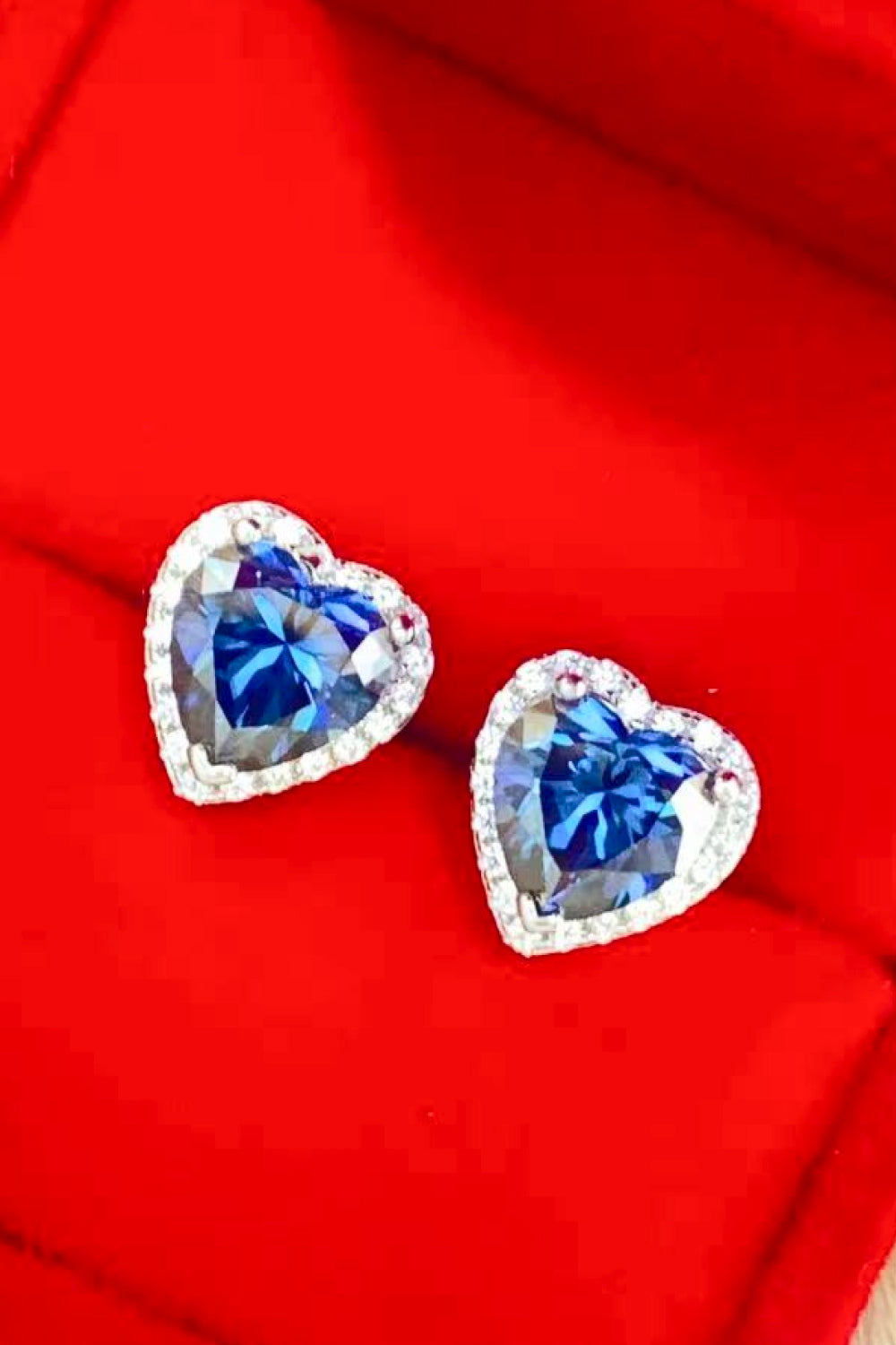 4 Carat Moissanite Heart-Shaped Stud Earrings - Earrings - FITGGINS