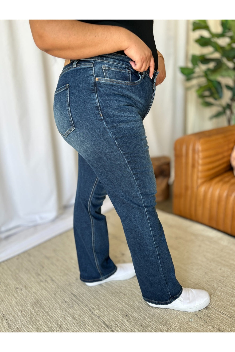 RFM Full Size High Rise Straight Tummy Control Jeans - Jeans - FITGGINS