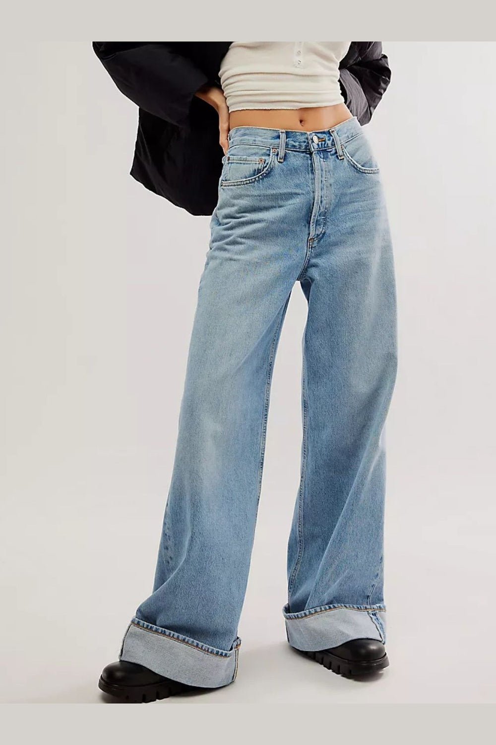 Cuffed Jeans with Pockets - Jeans - FITGGINS