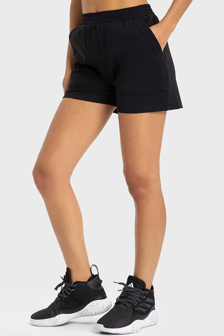 Elastic Waist Sports Shorts with Pockets - Short Leggings - FITGGINS