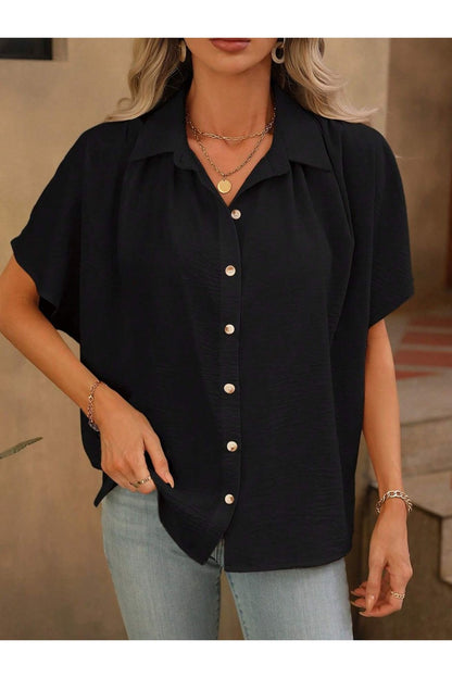 Contrast Collared Neck Short Sleeve Shirt Fitggins