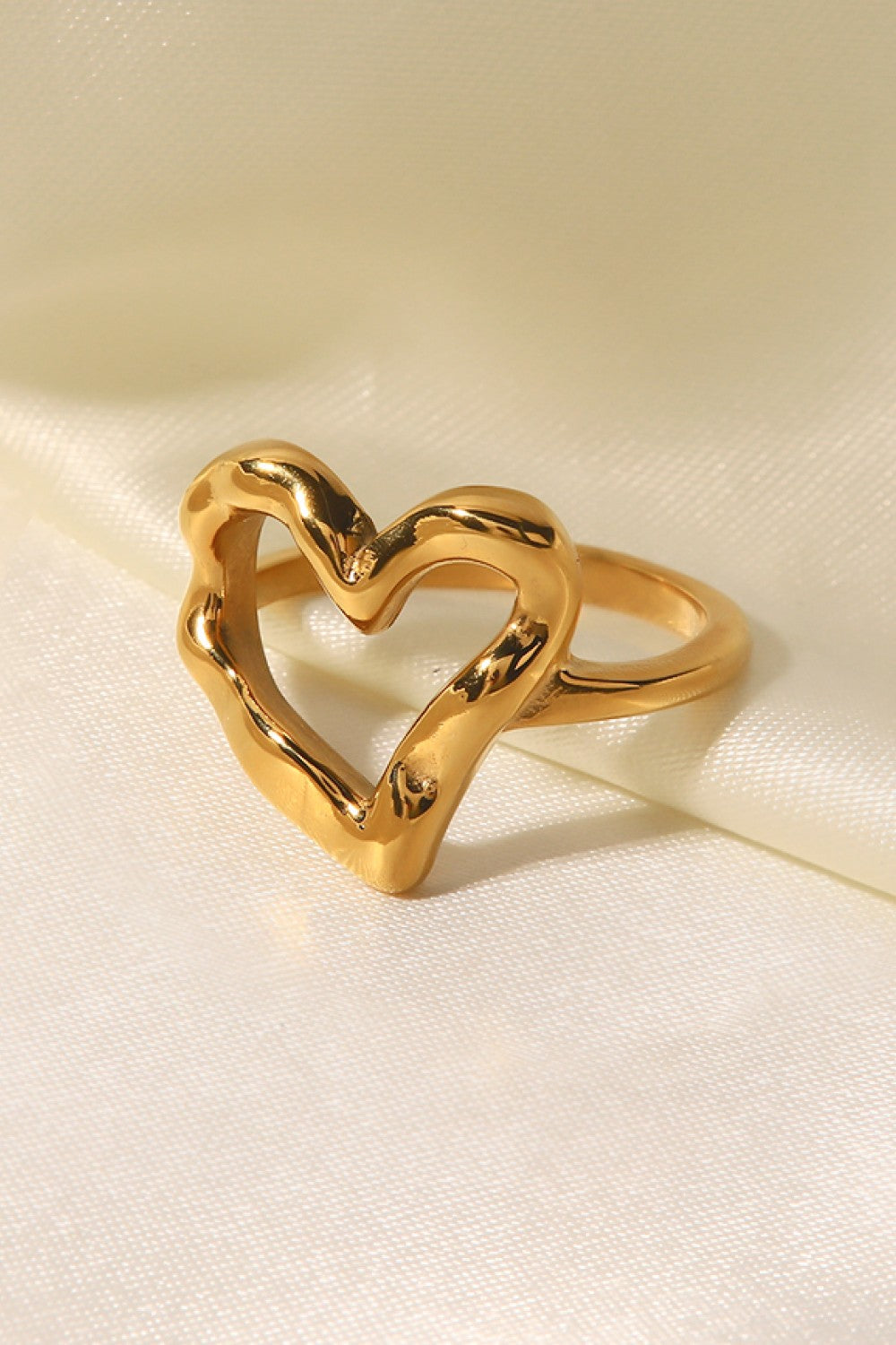 18K Gold Plated Heart-Shaped Ring - Rings - FITGGINS