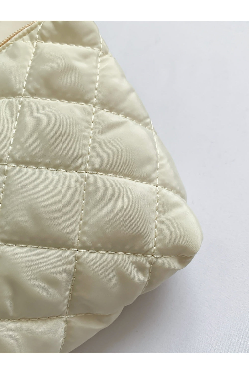 Solid Quilted Clutch with Zipper - Handbag - FITGGINS