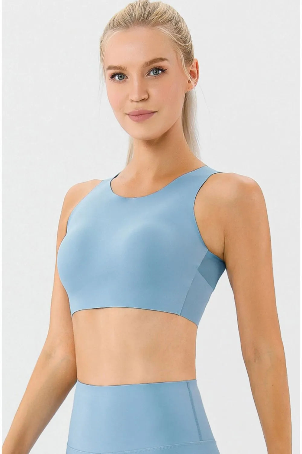 Round Neck Wide Strap Active Bra Light Blue Fitggins