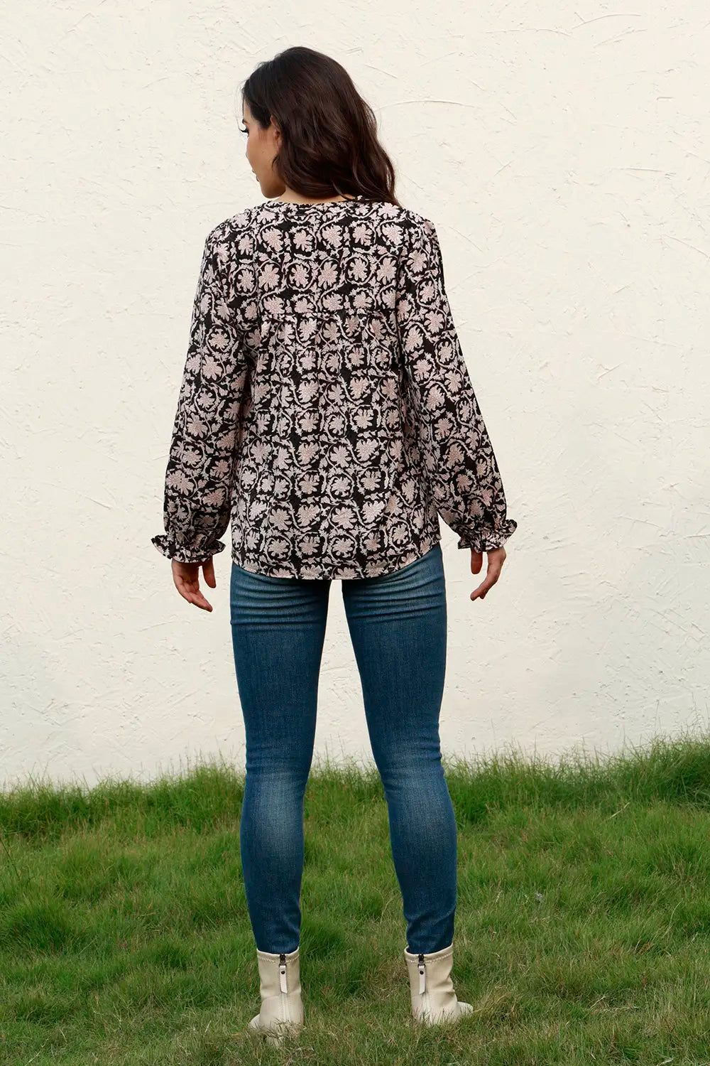 Floral Flounce Sleeve Round Neck Blouse Fitggins