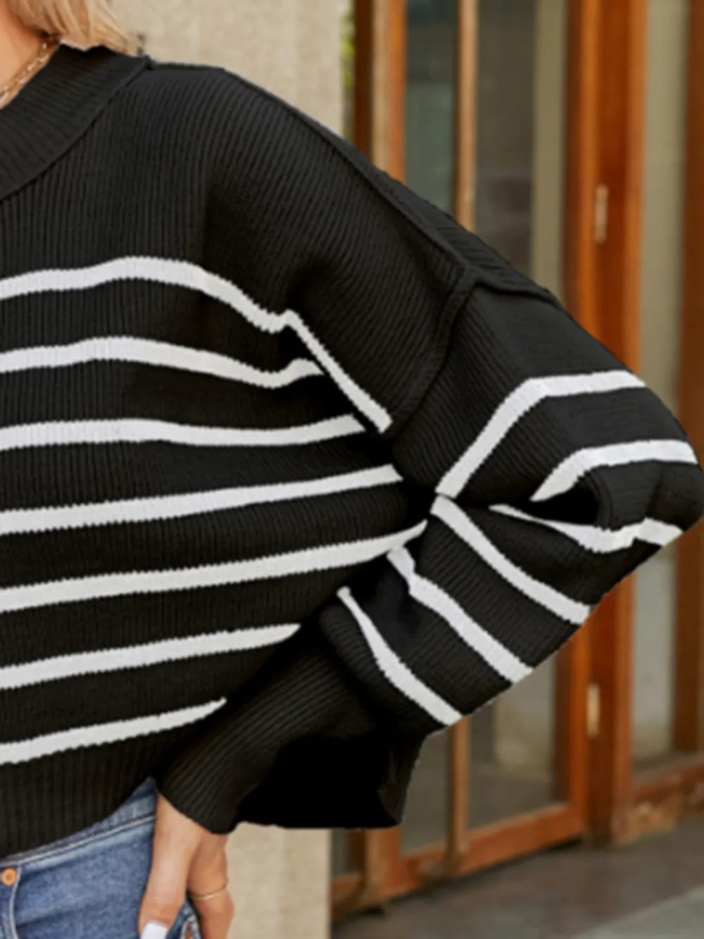 Round Neck Striped Lantern Sleeve Sweater Fitggins