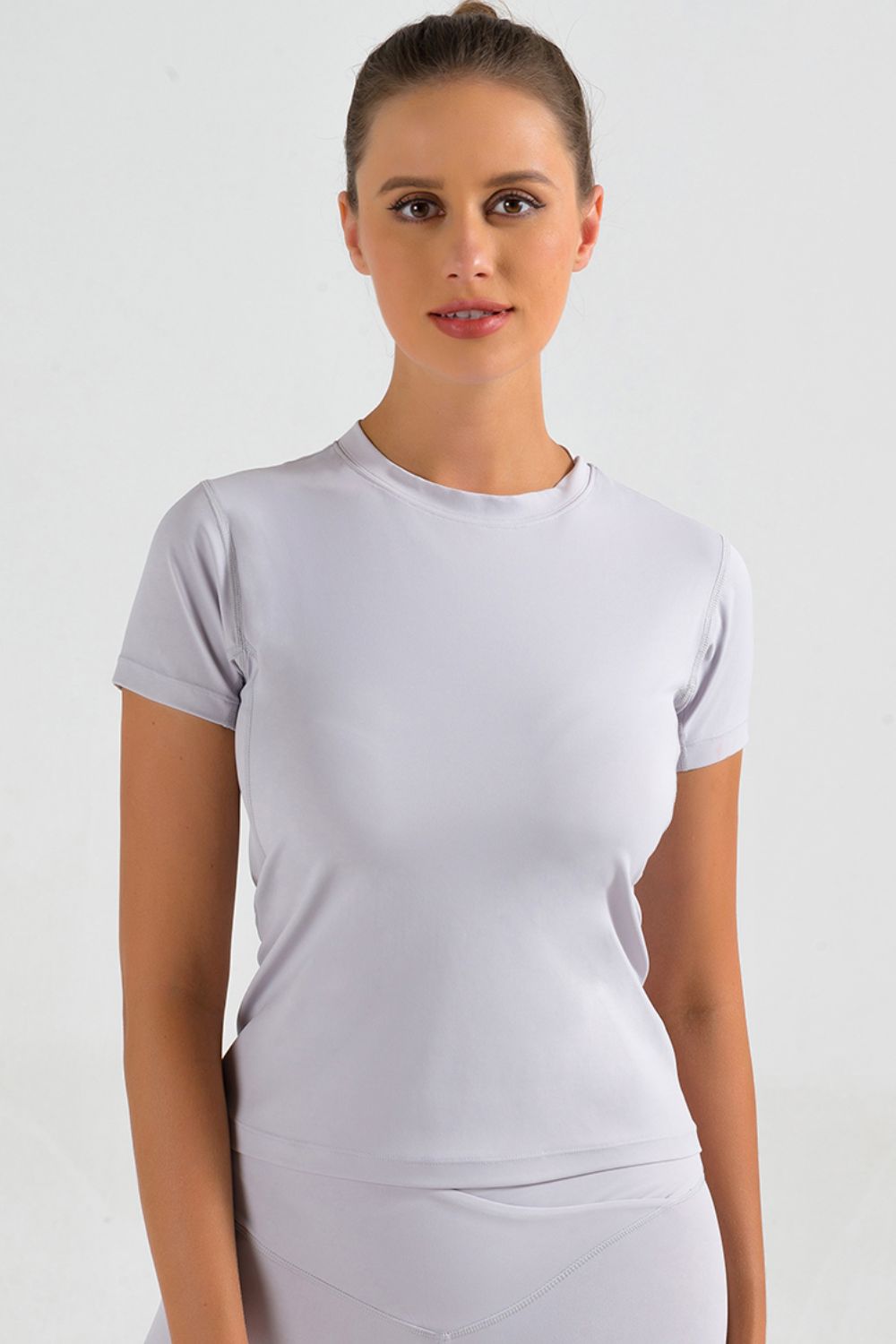 Round Neck Short Sleeve Sports T-Shirt - Crop Tops & Tank Tops - FITGGINS