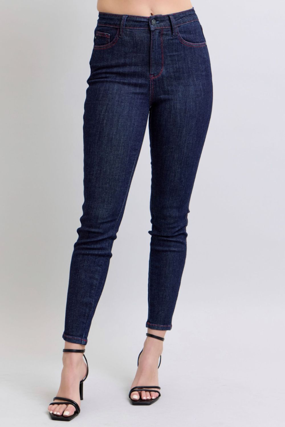 Judy Blue Full Size Heart Shaped Back Pockets Skinny Jeans - Jeans - FITGGINS