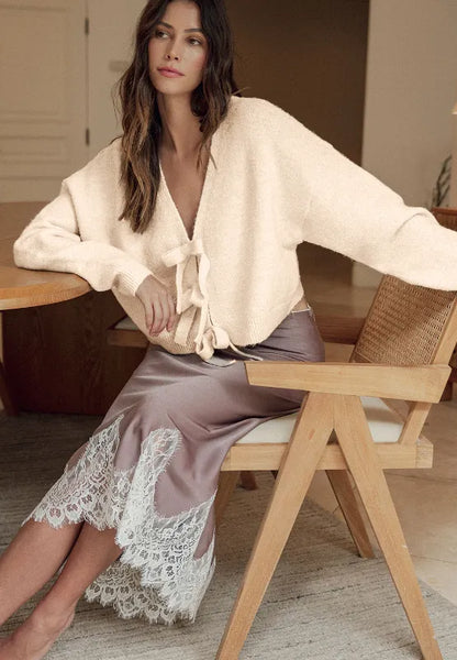 Bowknot Front V Neck Long Sleeve Sweater Fitggins