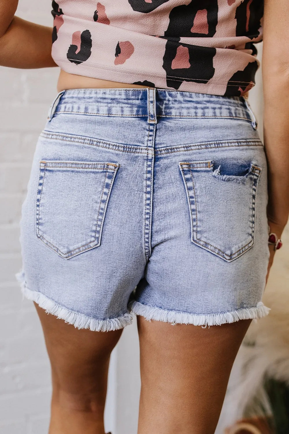Pearl Studded Pockets Raw Hem Denim Shorts Fitggins