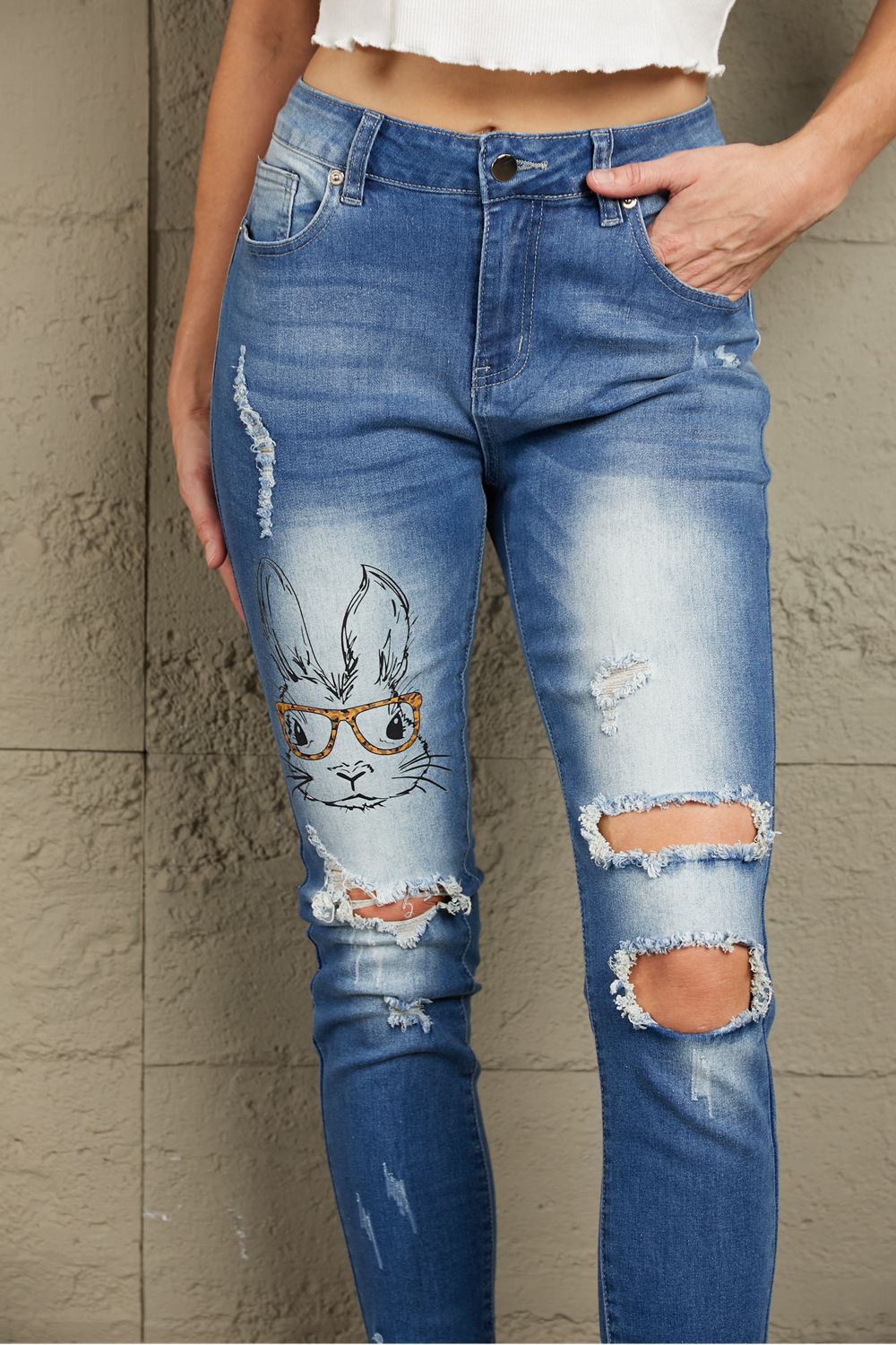 Baeful Easter Distressed Frayed Hem Jeans - Jeans - FITGGINS