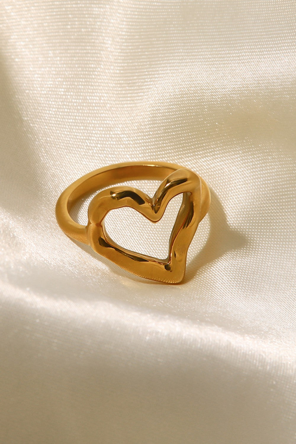 18K Gold Plated Heart-Shaped Ring - Rings - FITGGINS