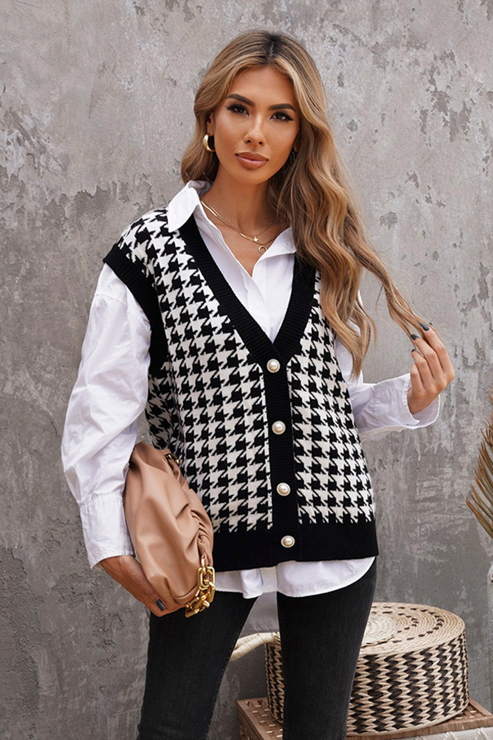 Houndstooth Button Front Sweater Vest - Pullover Sweaters - FITGGINS